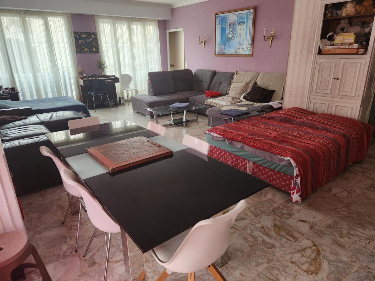 Big Apart 140M2 5Min Walk To Beach Sea &Promenade 3 Double Rooms,Big Living Room 42M2, 3 Showers,9 Beds, Free Parking Nice Buitenkant foto